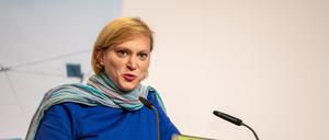 Nina Stahr, Co-Landesvorsitzende der Berliner Grünen, spricht bei dem zum größten Teil digital abgehaltenen Parteitag von Bündnis 90/Die Grünen Berlin.