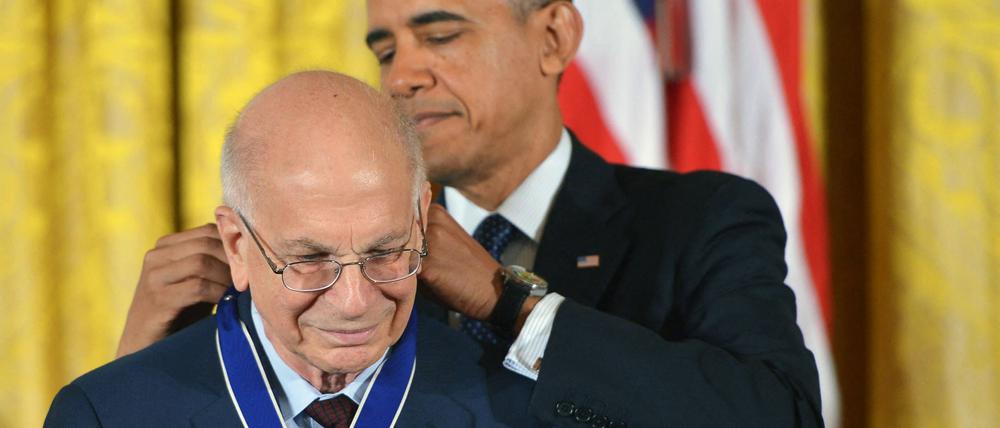 Im November 2013 ehrte Barack Obama Daniel Kahneman mit der Freiheitsmedaille des Präsidenten. 