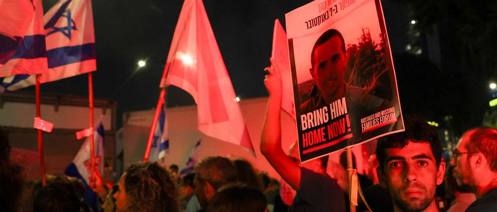 Demo in Tel Aviv für die Freilassung der israelischen Geiseln in der Gewalt der Hamas.