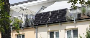 Photovoltaik am Balkon, Balkonkraftwerk für die private Stromerzeugung.