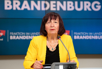 Marianne Spring-Räumschüssel, Kandidatin der AfD für das Amt der Alterspräsidentin des Landtages.
