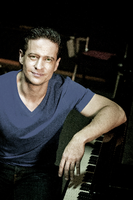 Karim Sebastian Elias ist Musiker, Komponist und lehrt an der Filmuni Babelsberg.