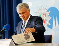 Der Kölner Kriminaldirektor Michael Esser während einer Pressekonferenz am Mittwoch.