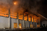 2015 brannte eine Sporthalle in Nauen, in die später Flüchtling ziehen sollten.  