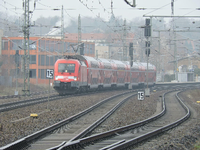 Eine 105 Meter lange vierteilige Zugvariante mit etwa 400 Sitzplätzen soll demnächst auf der Linie RE1 zum Einsatz kommen.