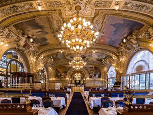 Ein Restaurant wie aus einer Theaterszene: das Train Bleu im Pariser Gare de Lyon.
