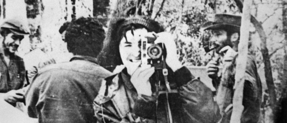 Tamara Bunke fotografiert 1967 in Bolivien, neben ihr Ernesto „Che“ Guevara. Ein Vortrag beschäftigt sich nun mit der Babelsberger Zeit der Revolutionärin.