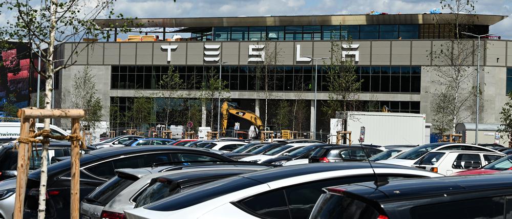 Blick auf das Werk der Tesla Gigafactory Berlin-Brandenburg vom US-Elektroautobauer Tesla.