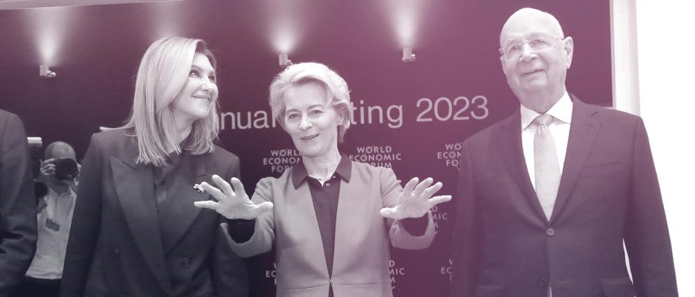 Der Gründer des WEF, Klaus Schwab, mit EU-Kommisisonspräsidentin Ursula von der Leyen und der ukrainischen First Lady Olena Selenska.