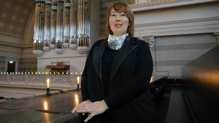 Nadiya Velychko, die Organistin der Konzerthalle Lwiw, lebt seit Anfang März mit ihrem Sohn in Potsdam und probt in der Nikolaikirche.
