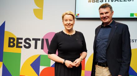 Wirtschaftssenatorin Franziska Giffey (SPD) und Burkhard Kieker, Geschäftsführer der Berlin Tourismus & Kongress GmbH (visitBerlin) luden zum diesjährigen „Bestival“.
