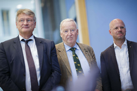Joerg Meuthen, Alexander Gauland und Andreas Kalbitz (von links)