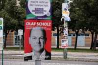 Ein beschmiertes Wahlplakat der SPD, aufgenommen am 10. August