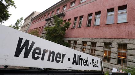 Das Werner-Alfred-Bad gehört jetzt der Immobilienfirma Moayedi.  