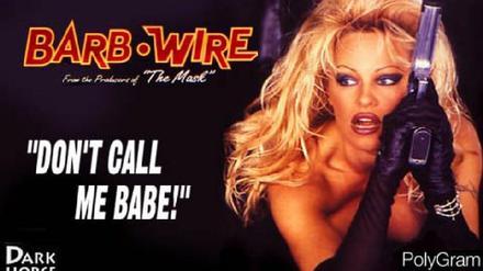 Voller Einsatz. Pamela Anderson in "Barb Wire" zählen unsere Leser zu den Tiefpunkten in der Geschichte der Comicverfilmungen.