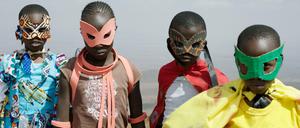 Superhelden. Die Kids aus dem kenianischen Film "Supa Modo".