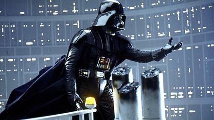 David Prowse im Jahr 1980 als Darth Vader in "Star Wars - Das Imperium schlägt zurück".