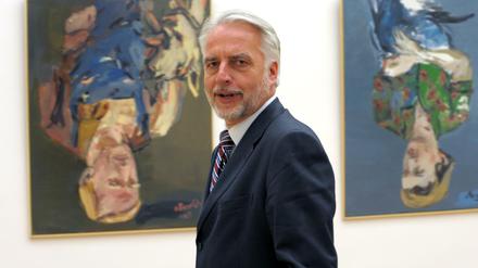 Von Dresden nach London. Als Generaldirektor der Staatlichen Kunstsammlungen Dresden erhielt Martin Roth 2010 seine Berufung an das Victoria &amp; Albert-Museum in London.
