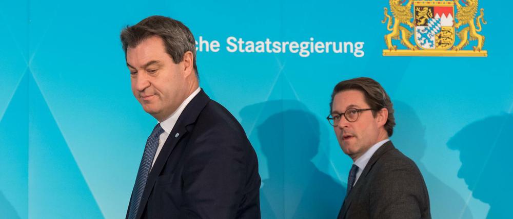 Bayerns Ministerpräsident und CSU-Chef Markus Söder hält bisher zu seinem umstrittenen Bundesverkehrsminister Andreas Scheuer. 