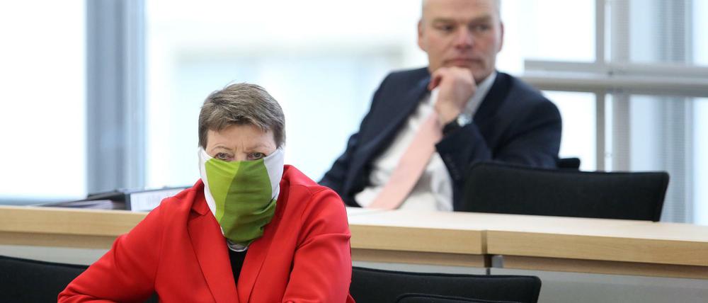 Landtagssitzung am vergangenen Donnerstag in Magdeburg: Umweltministerin Claudia Dalbert (Grüne), Innenminister Holger Stahlknecht (CDU). 