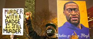Im Gedenken an George Floyd kommt es immer wieder zu Demonstrationen vor dem Gerichtsgebäude in Minneapolis. 