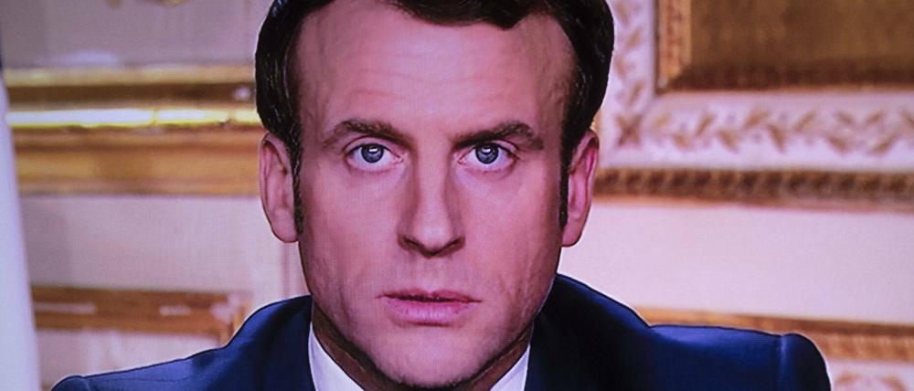 Frankreichs Präsident Macron während seiner TV-Ansprache