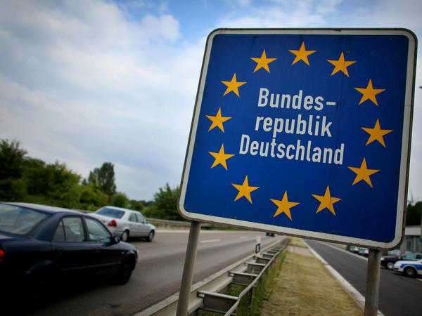 Wie viele SPD-Ministerpräsidenten hatte sich auch Bayerns Gesundheitsminister Klaus Holetschek (CSU) für ein engmaschige Kontrolle von Corona-Tests an den deutschen Grenzen stark gemacht.