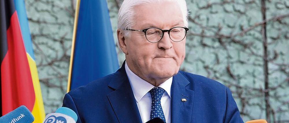 Russlands Überfall. Bundespräsident Steinmeier hat sich klar zur Solidarität mit der Ukraine bekannt, doch in Kiew erinnert man sich ungern an seine Zeit als deutscher Außenminister. 