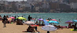 Traumziel für viele, nun womöglich einfacher erreichbar dank neuer EU-Regeln: Strand auf Mallorca.