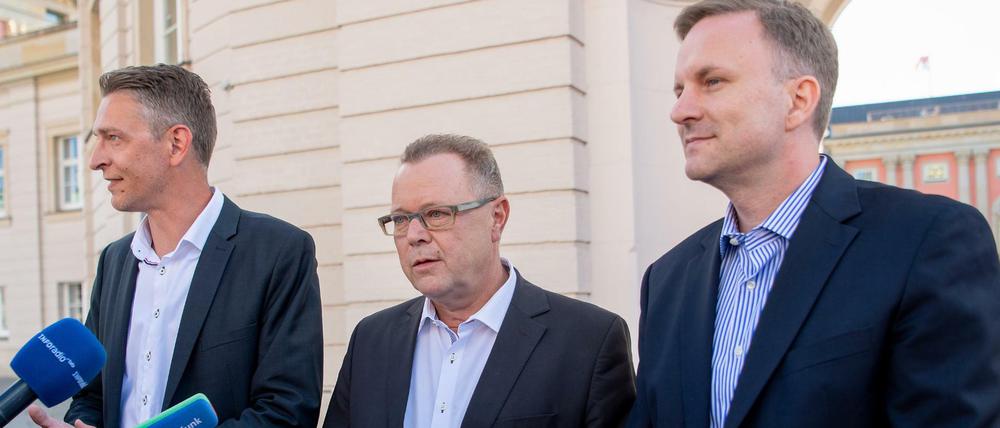 Michael Stübgen (M), kommissarischer Parteivorsitzender der CDU Brandenburg, führt nach Senftlebens Rücktritt die Koalitionsgespräche fort. 