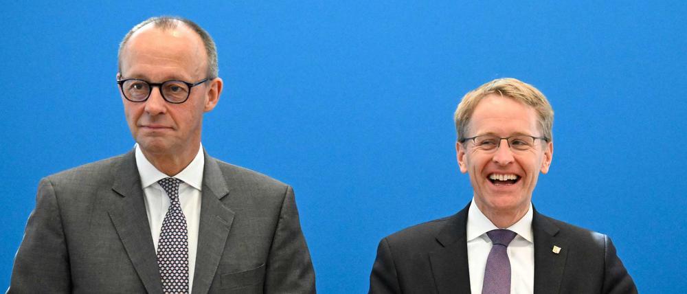Der CDU-Chef und sein Wahlsieger: Friedrich Merz und Schleswig-Holsteins alter und neuer Ministerpräsident Daniel Günther.