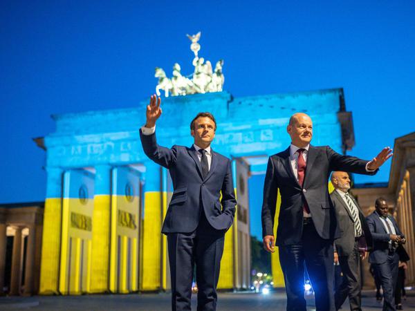 Nach einer symbolischen Ukraine-Geste in Berlin, planen der französische Präsident Emmanuel Macron und Kanzler Olaf Scholz nun einen Besuch direkt in Kiew.