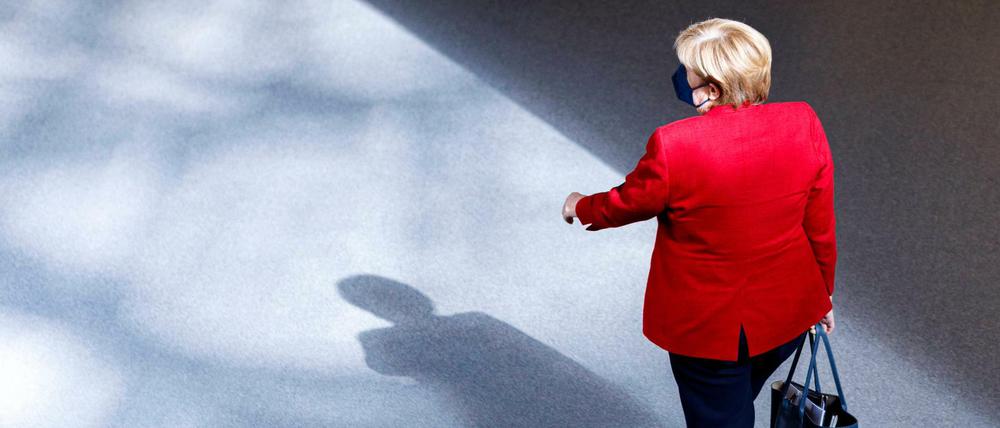 Die letzte Notlagen-Verlängerung? Kanzlerin Angela Merkel im Bundestag 
