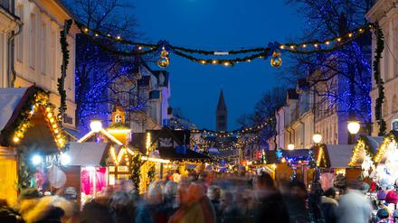 Im Vorjahr fiel der Weihnachtsmarkt "Blauer Lichterglanz" in Potsdam aus.