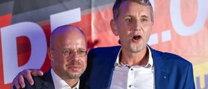 Björn Höcke aus Thüringen (r.) und Andreas Kalbitz aus Brandenburg prägten den "Flügel" der AfD. 