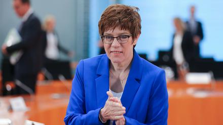 Annegret Kramp-Karrenbauer (CDU), CDU-Chefin und Verteidigungsministerin, bei der Kabinettssitzung am Mittwoch.