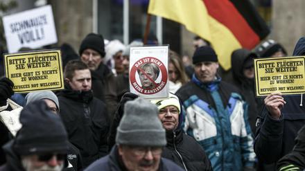 Teilnehmer der Demonstration des Bürgervereins "Zukunft Heimat" in Cottbus 2018. 