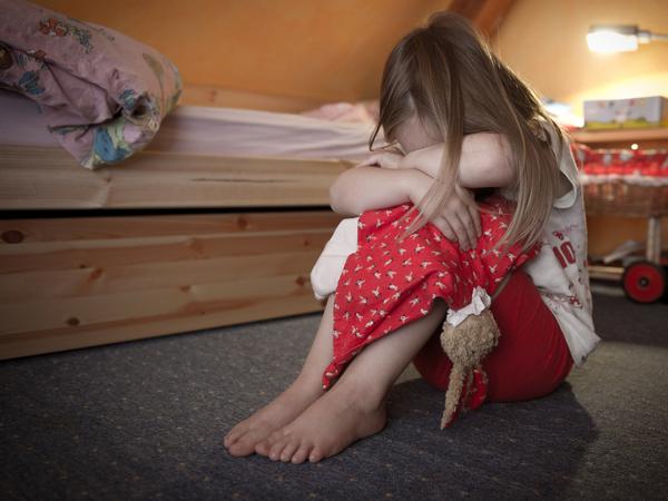 Mehr Kinder und Jugendliche in Brandenburg zeigten im Vergleich zu bundesweiten Zahlen depressive Symptomatiken.