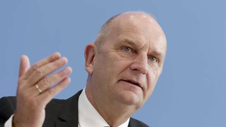 Dietmar Woidke wurde beim Parteitag in Potsdam als SPD-Landeschef bestätigt.