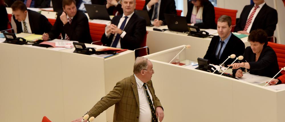 In einer Landtagsdebatte im Januar überzog Fraktionschef Alexander Gauland seine Redezeit. Im Landtag fällt er öfter auf, seine Fraktion hingegen kaum.