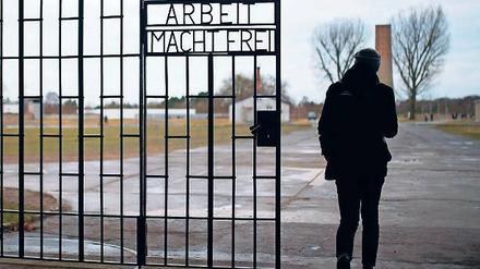 Schreckensort. Jedes Jahr kommen inzwischen rund 700 000 Besucher aus aller Welt zur Gedenkstätte Sachsenhausen im Landkreis Oberhavel.