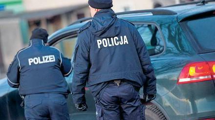 Gemeinsame Kontrollen. Polnische und deutsche Polizisten ermitteln seit 2013 im „Joint Investigation Team“ (JIT) gegen Autodiebe. Auch bei der Aufklärung von Wohnungseinbrüchen gibt es eine Zusammenarbeit.