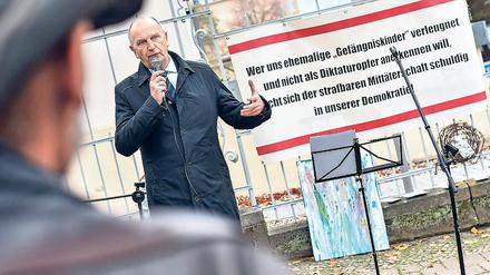 Dunkles Kapitel. Brandenburgs Ministerpräsident Dietmar Woidke (SPD) spricht bei der Einweihung des Mahnmals zur Erinnerung an das DDR-Kindergefängnis.