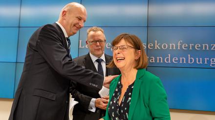 Bald soll die Stimmung in der Koalition wieder so gut sein wie hier 2019 mit Dietmar Woidke (SPD), Ursula Nonnemacher (Grüne) und Michael Stübgen (CDU). 