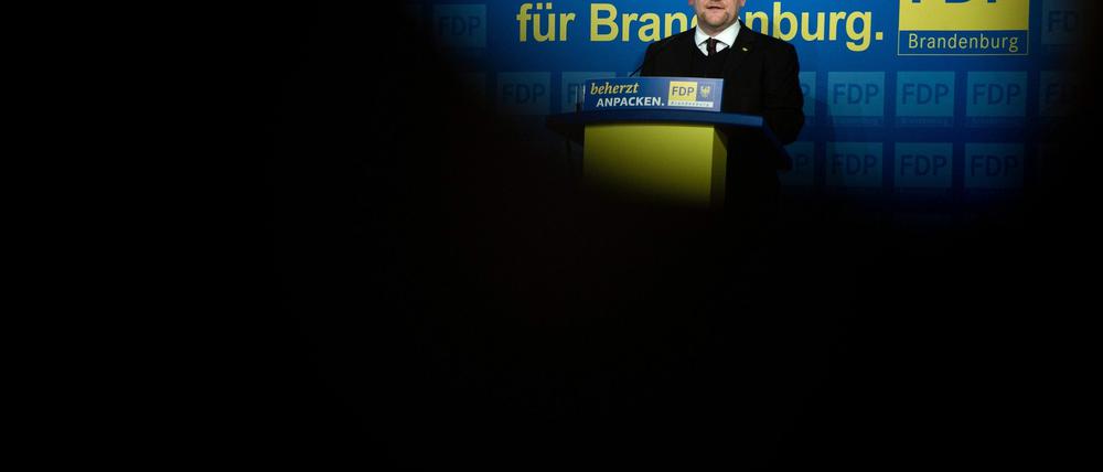 Er soll Brandenburgs FDP mit aus der Krise führen: Landeschef Gregor Beyer, hier am Samstag (31.03.2012) auf dem Landesparteitag in Fürstenwalde (Oder-Spree).