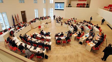 Der brandenburgische Landtag kommt zu einer Sondersitzung zusammen.