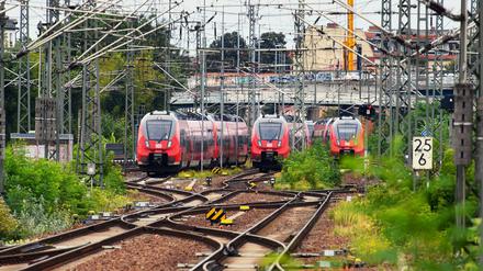 Der Streik hat am Montag für zahlreiche Zugausfälle in Brandenburg gesorgt. 