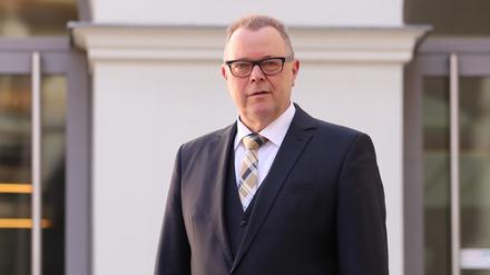 Hält nichts von einer Maskenpflicht: Brandenburgs Innenminister Michael Stübgen (CDU). 