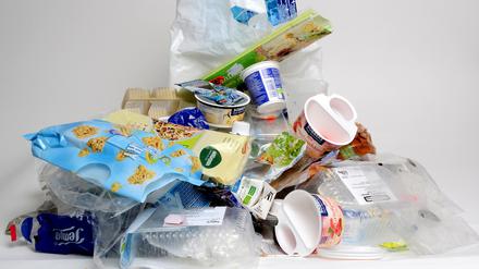 Zu viel Plastik: Die Brandenburger Landesregierung will Mehrwegverpackungen fördern.