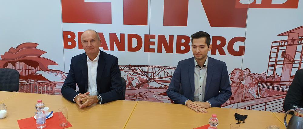 SPD-Chef Dietmar Woidke (l.)und sein neuer General: Der Potsdamer David Kolesnyk (r.) soll die Landespartei managen